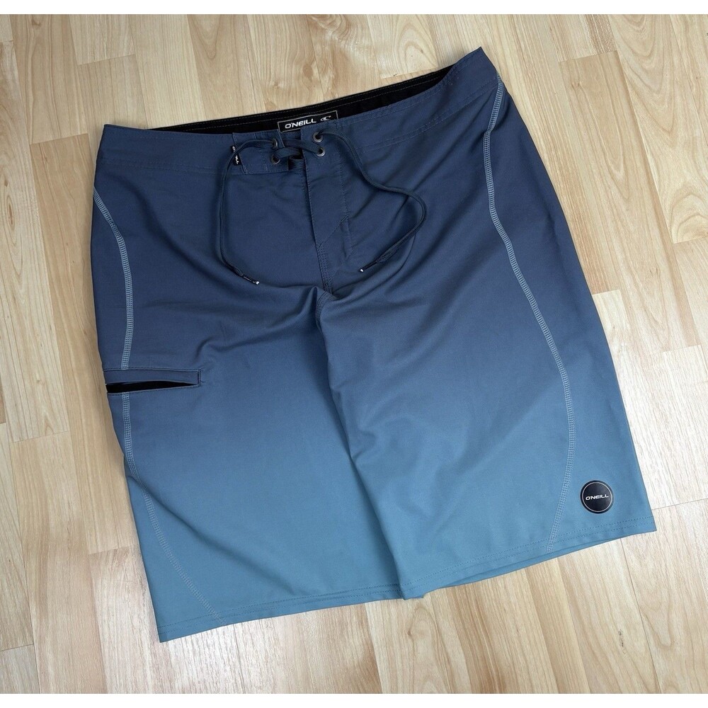 Men’s O’niell Board Shorts / Swim Trunks / Size 32 / Y2K Style